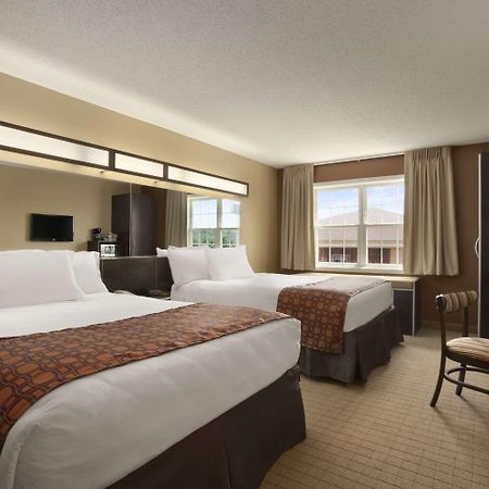 Microtel Inn & Suites By Wyndham Mineral Wells/Parkersburg מראה חיצוני תמונה
